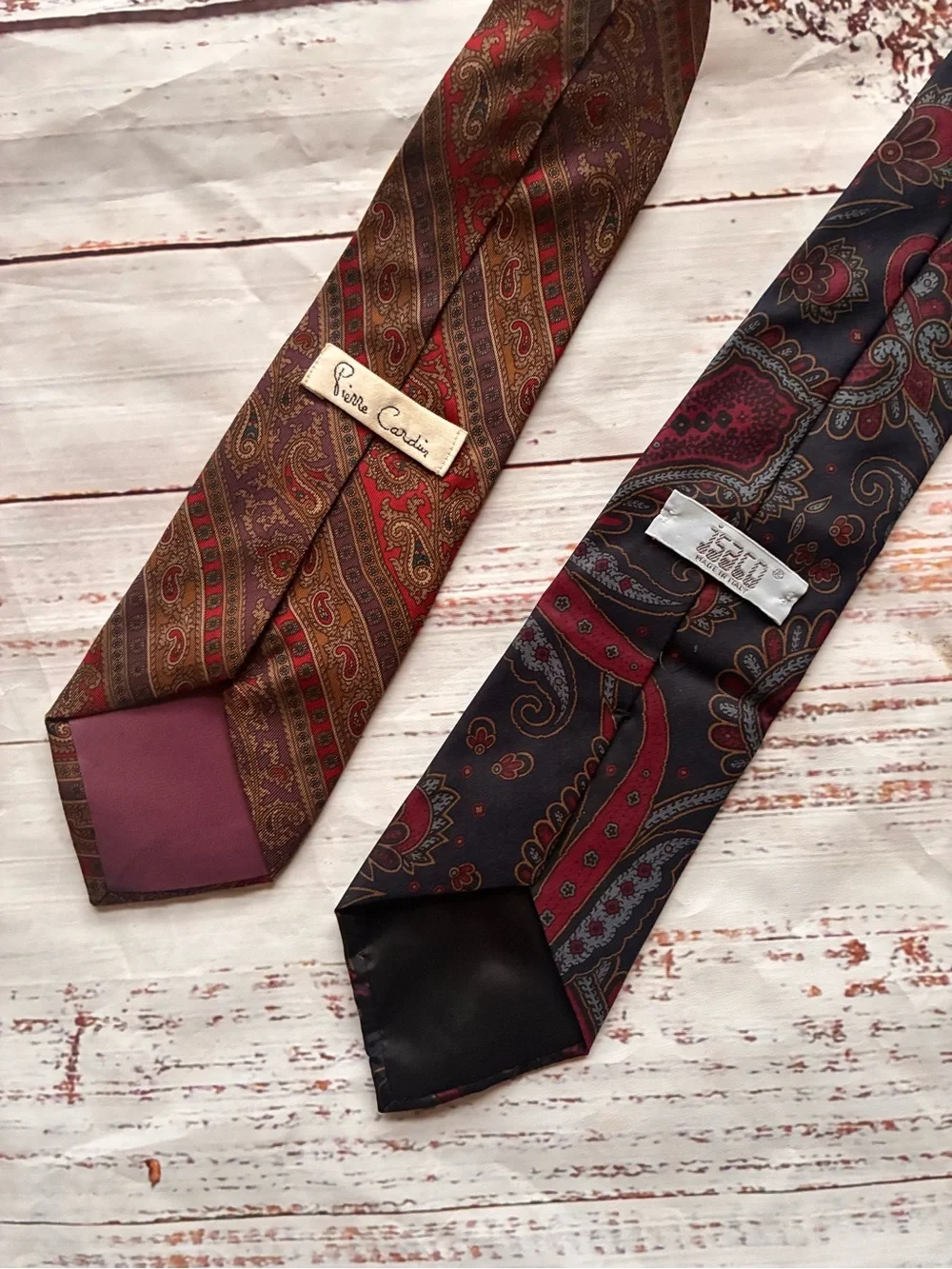 Pierre Cardin classic paisley