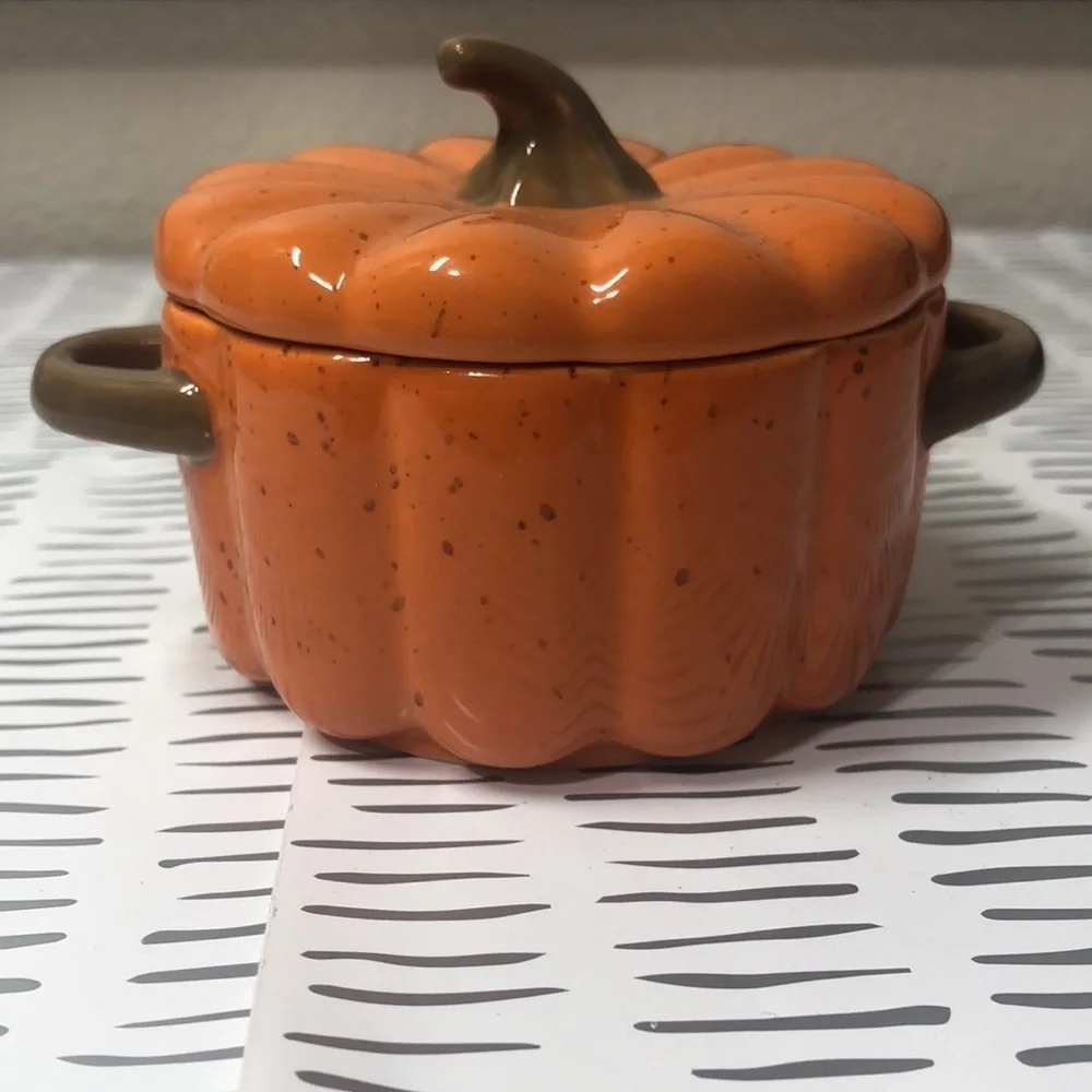 Artisan collection pumpkin