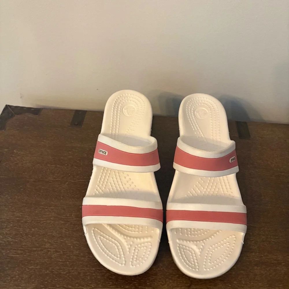 CROCS blend barbiecore feel