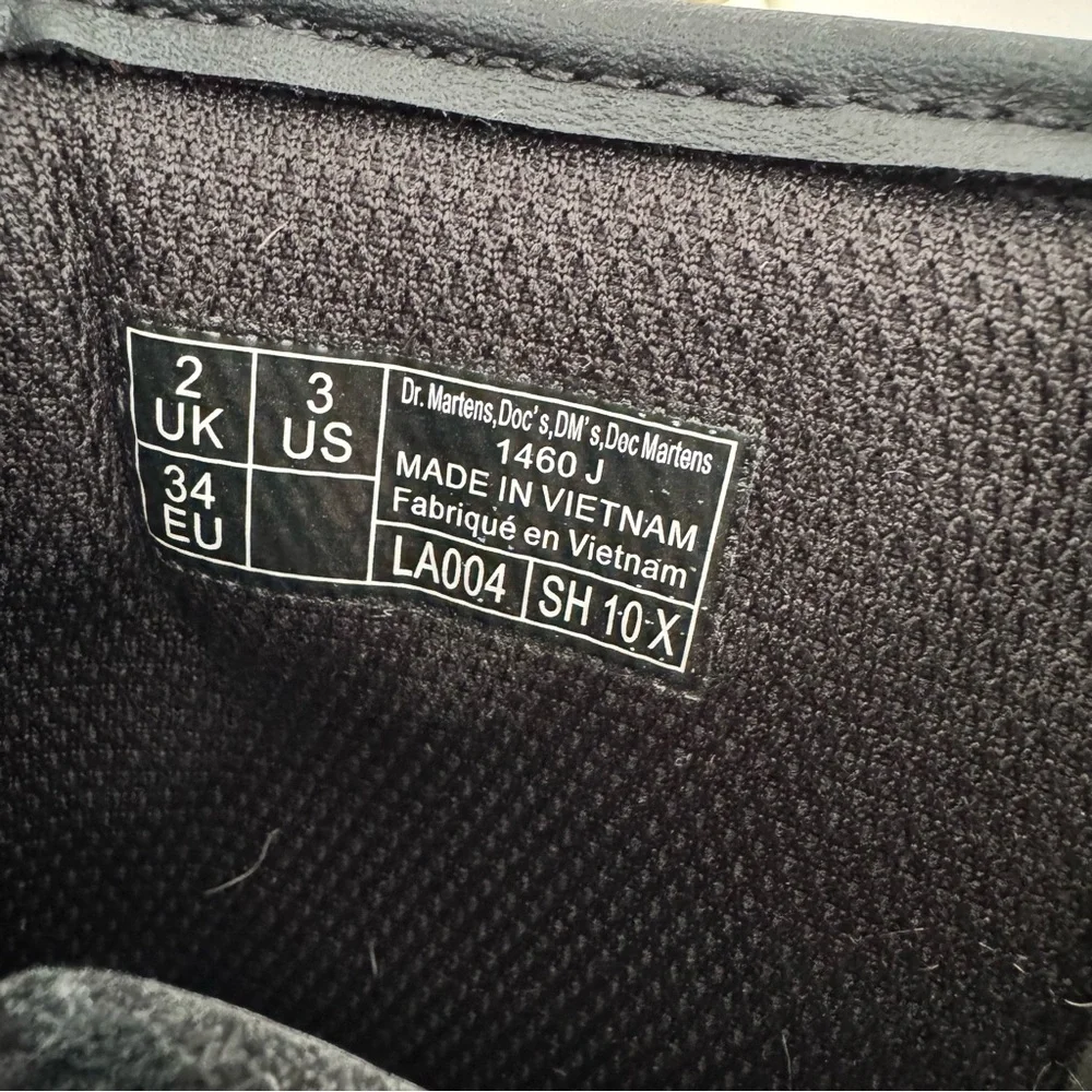 Dr. Martens effect footbed
