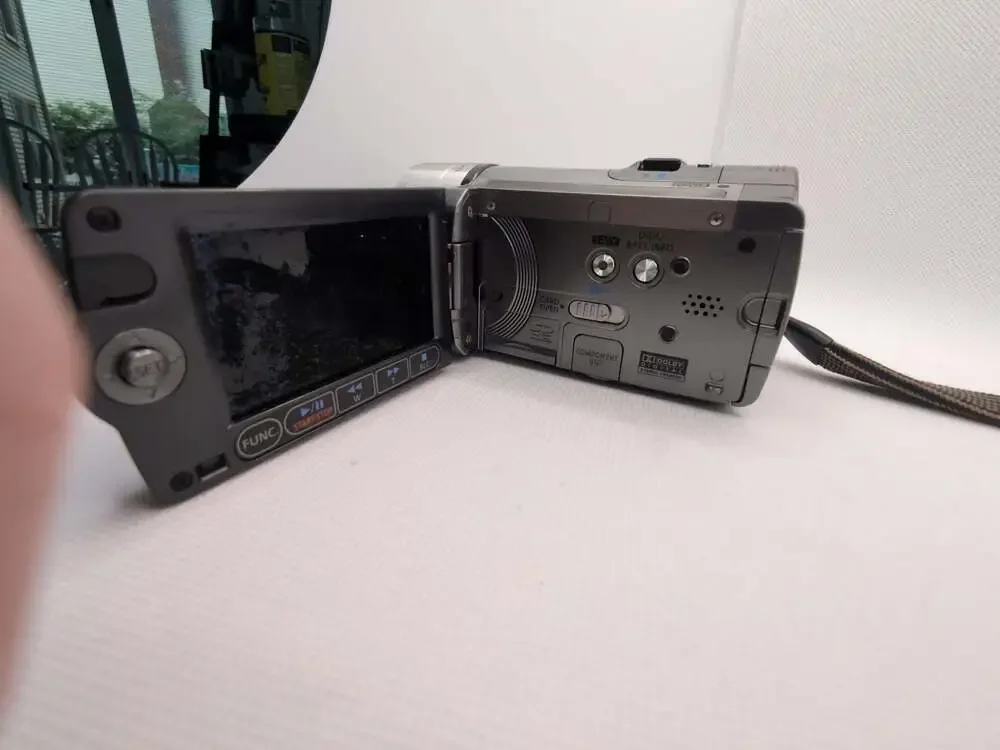 Canon vixia hf100