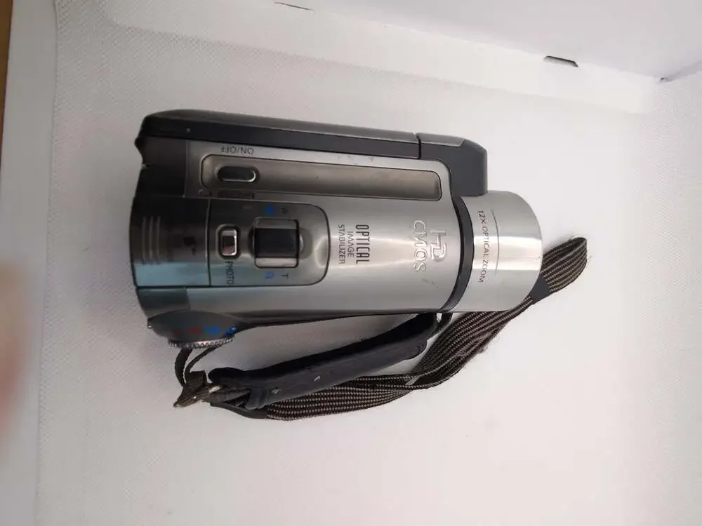 Canon vixia hf100