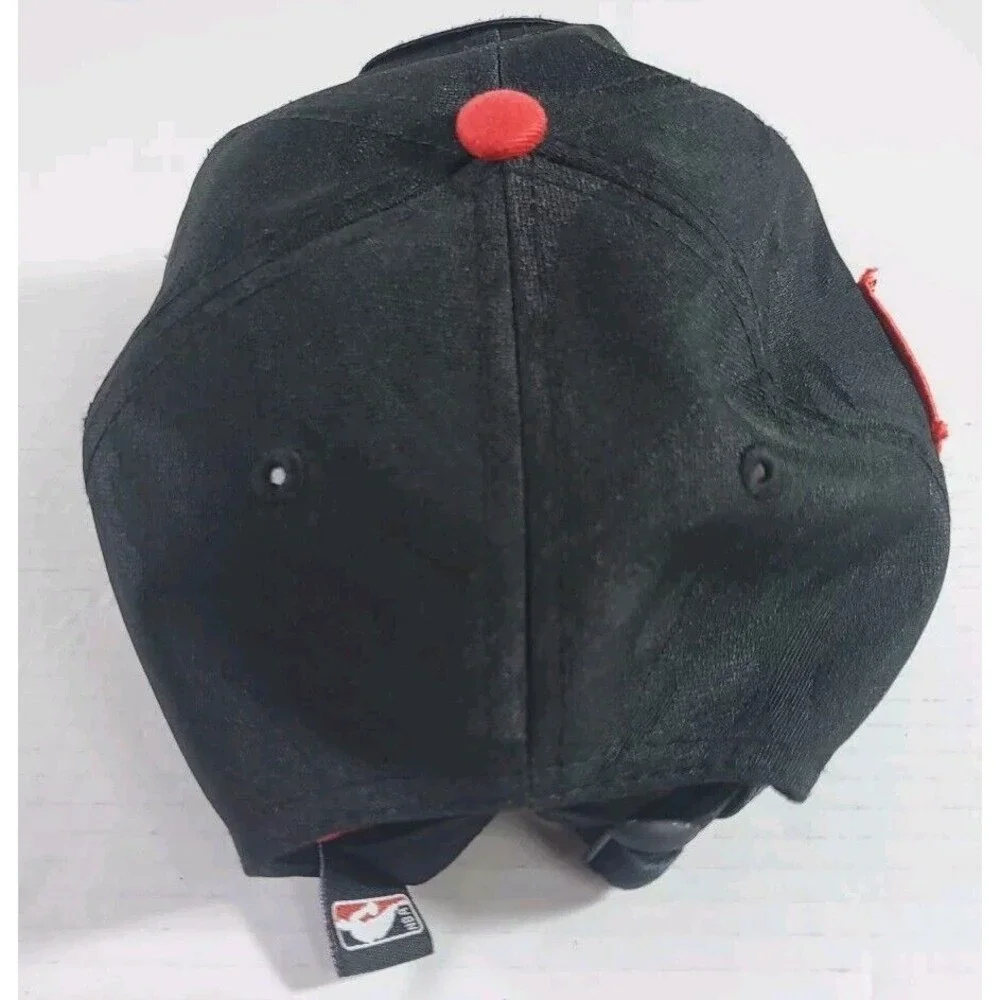 Chicago Bulls Baseball  Hat  9Twenty‎ Retro Black Red w/Circle Logo New Era ONZ