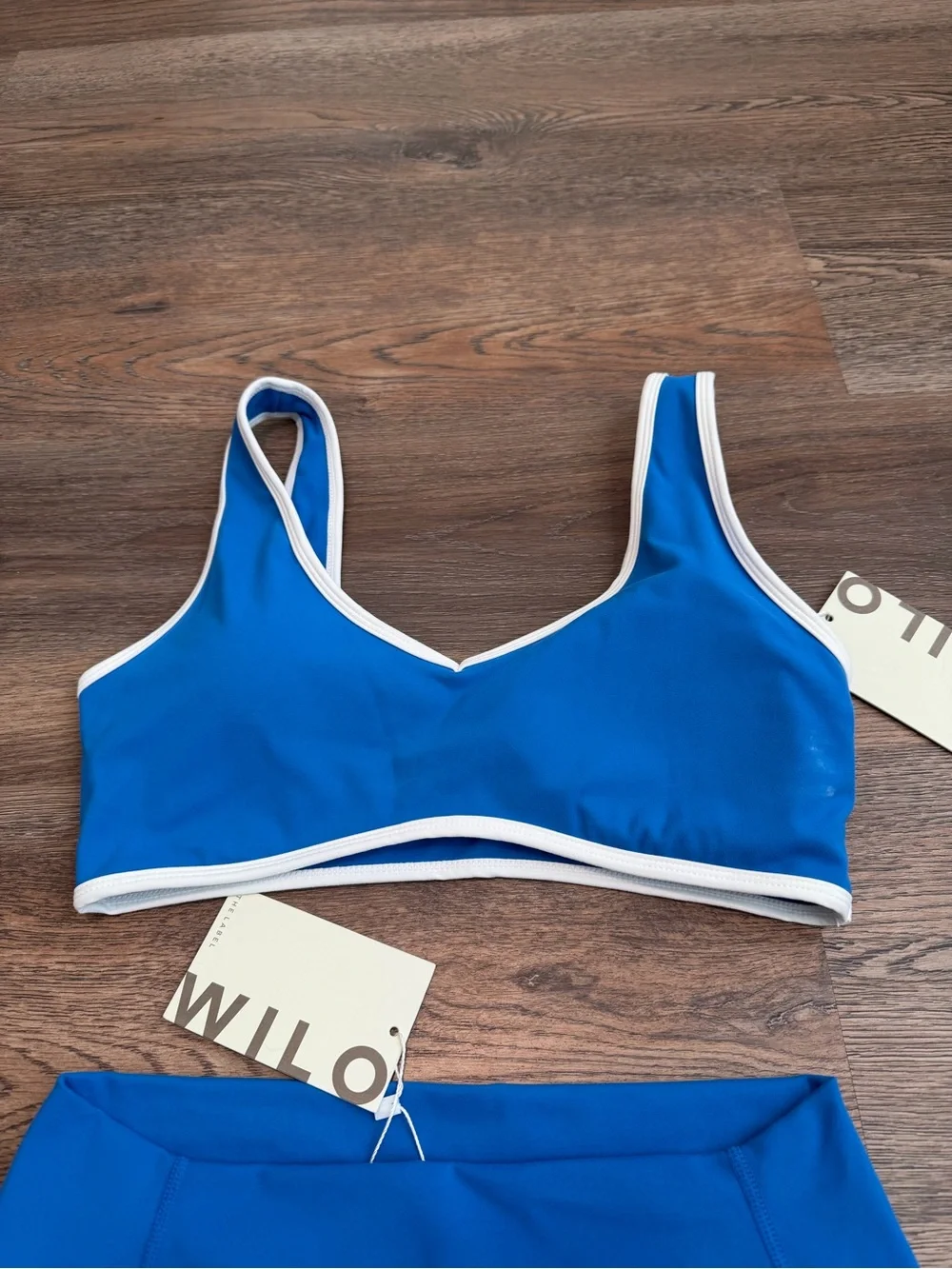NWT Wilo The Label Active Set Sports Bra Biker Shorts Cobalt Blue White Medium
