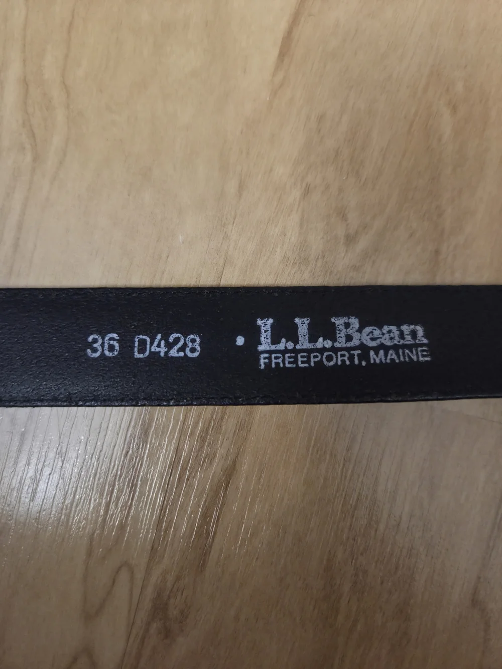 L.L. Bean accents solid