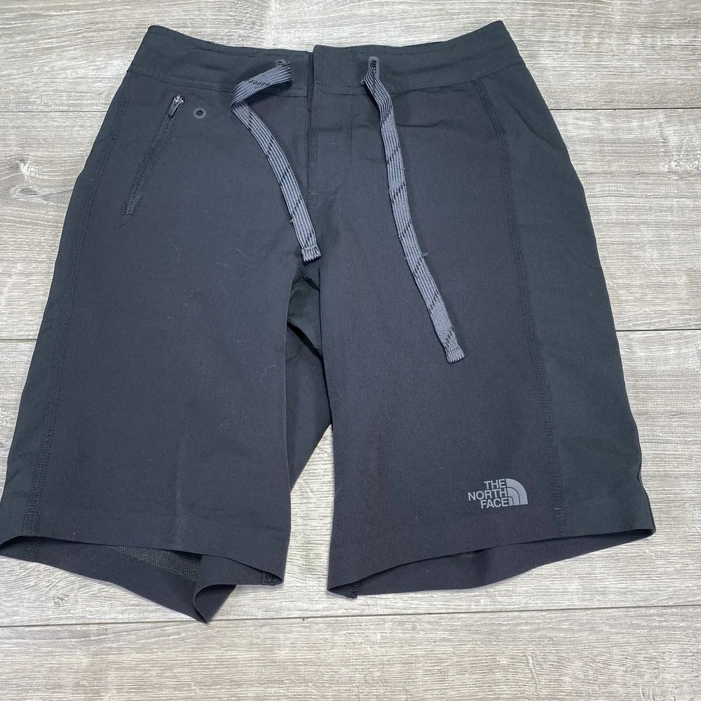 The North‎ Face Shorts Mens 28 Black Hybrid Boardshorts Drawstring Zip Pocket