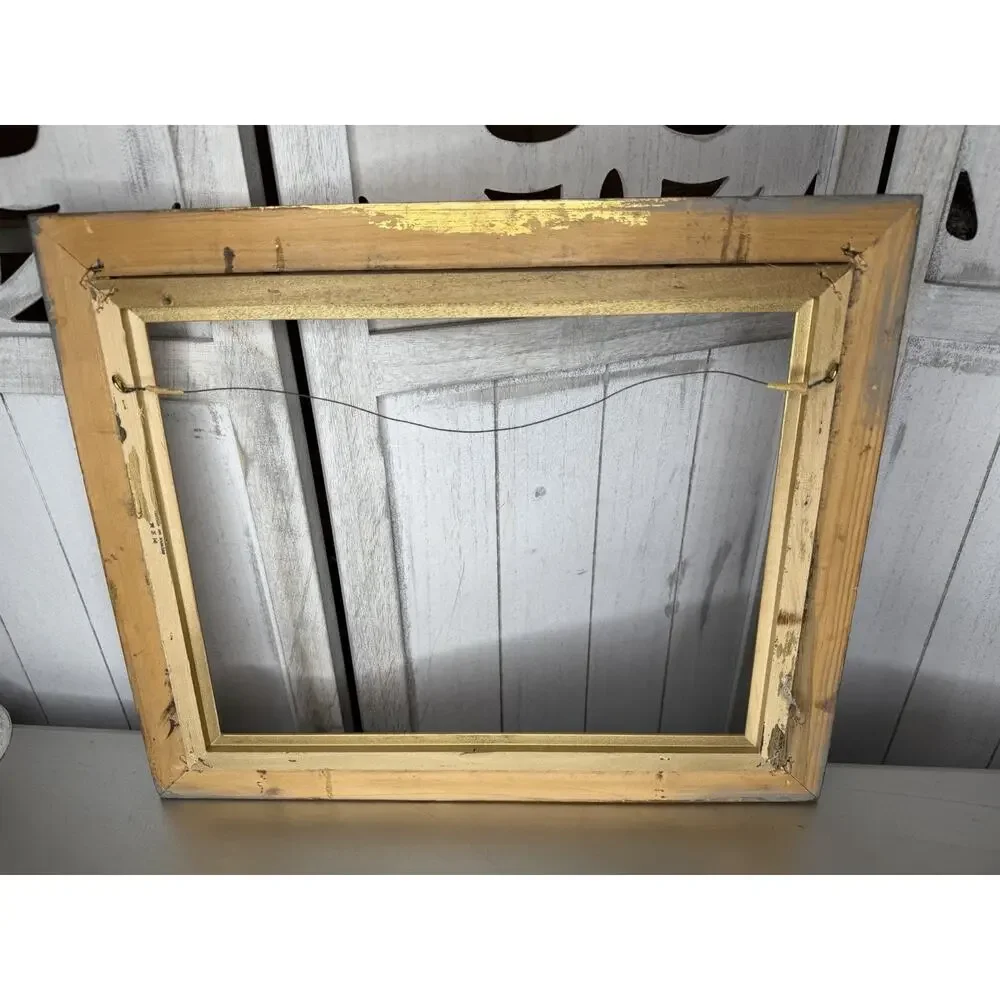 Unbranded vintage gold