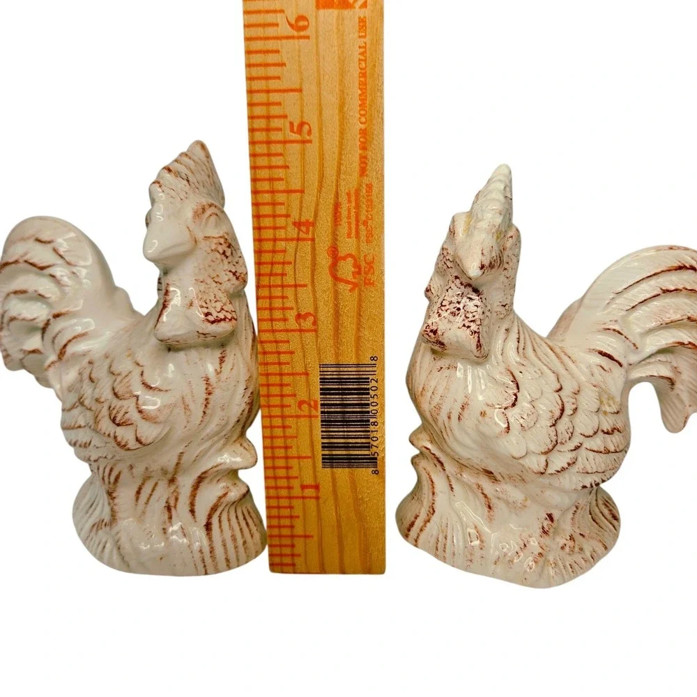 The Unbranded Brand ceramic rooster