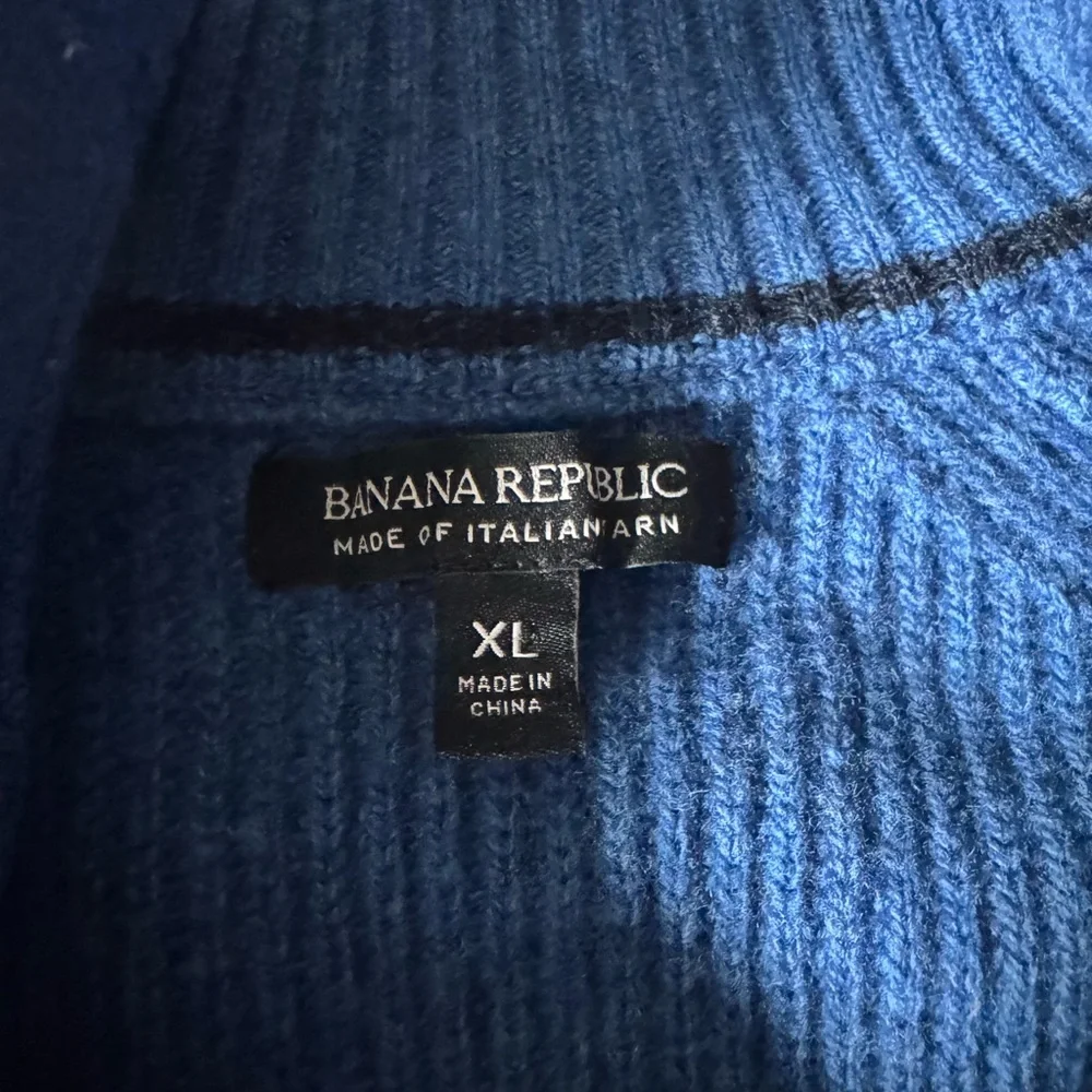 Banana Republic elegant blue