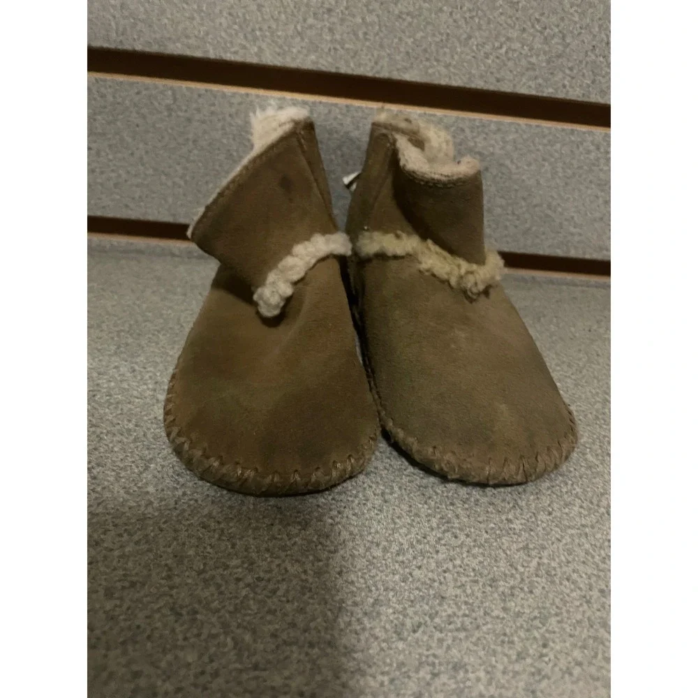 UGG Jesse Bow II Infant Booties Chestnut‎ Suede Sheepskin 1018136I Size 4/5