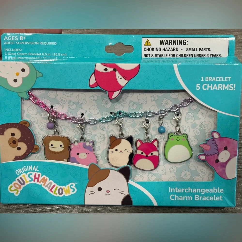 Squishmallows Charm Bracelet Set 5 Charms Kids, Benny Patty‎ Fifi Wendy Cat