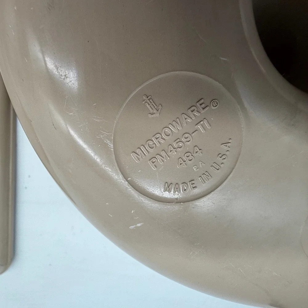 Anchor Hocking shows age