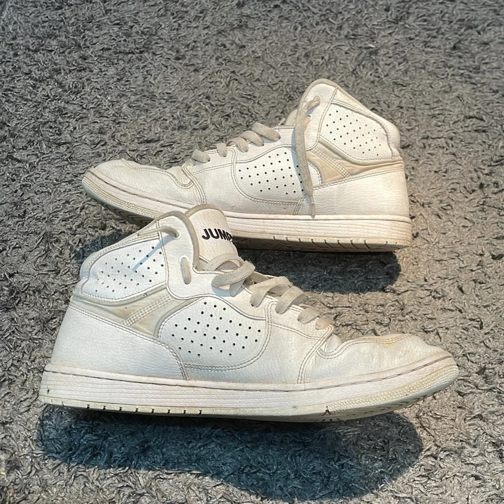 Jordan classic nike