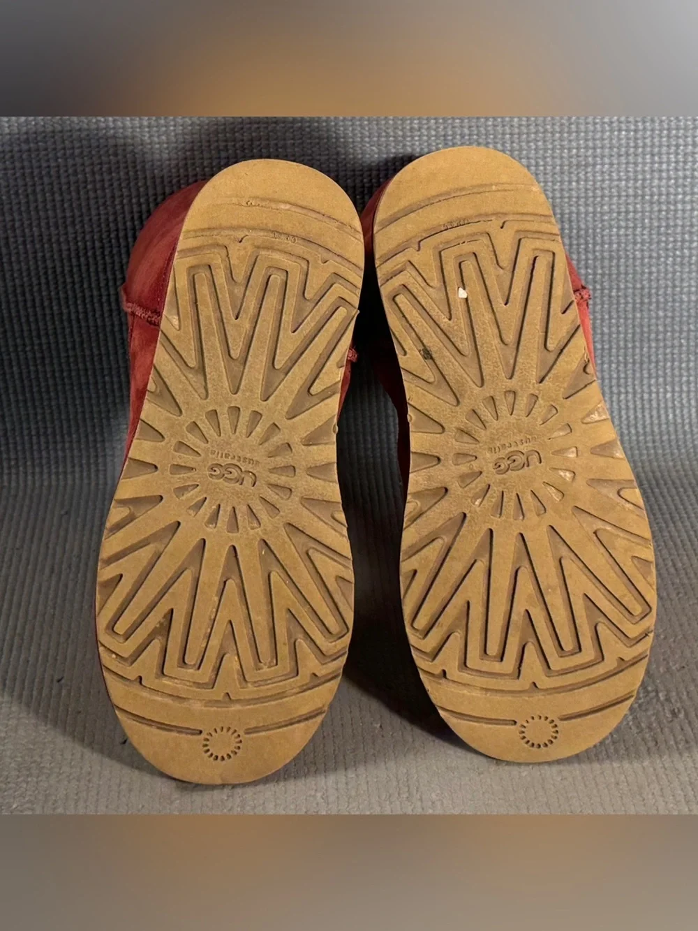 UGG Classic Short II Red Suede Boots Women's Size 6