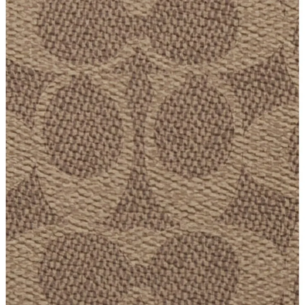 Coach closure interior