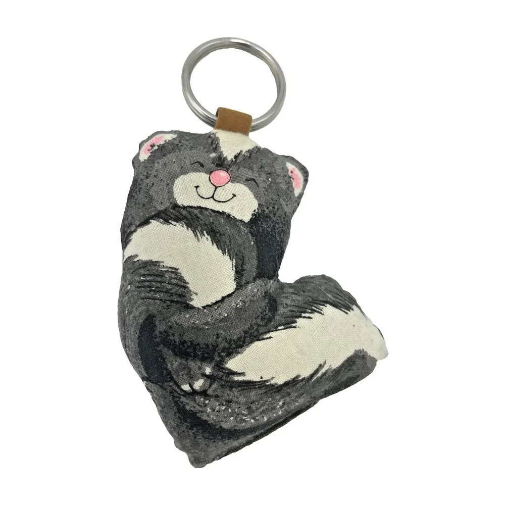 New Vintage Hallmark Keychain Key Chain Fabric Skunk Hug Me‎ Up
