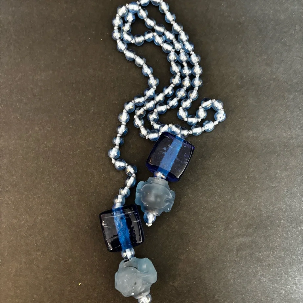 N/A elegant blue