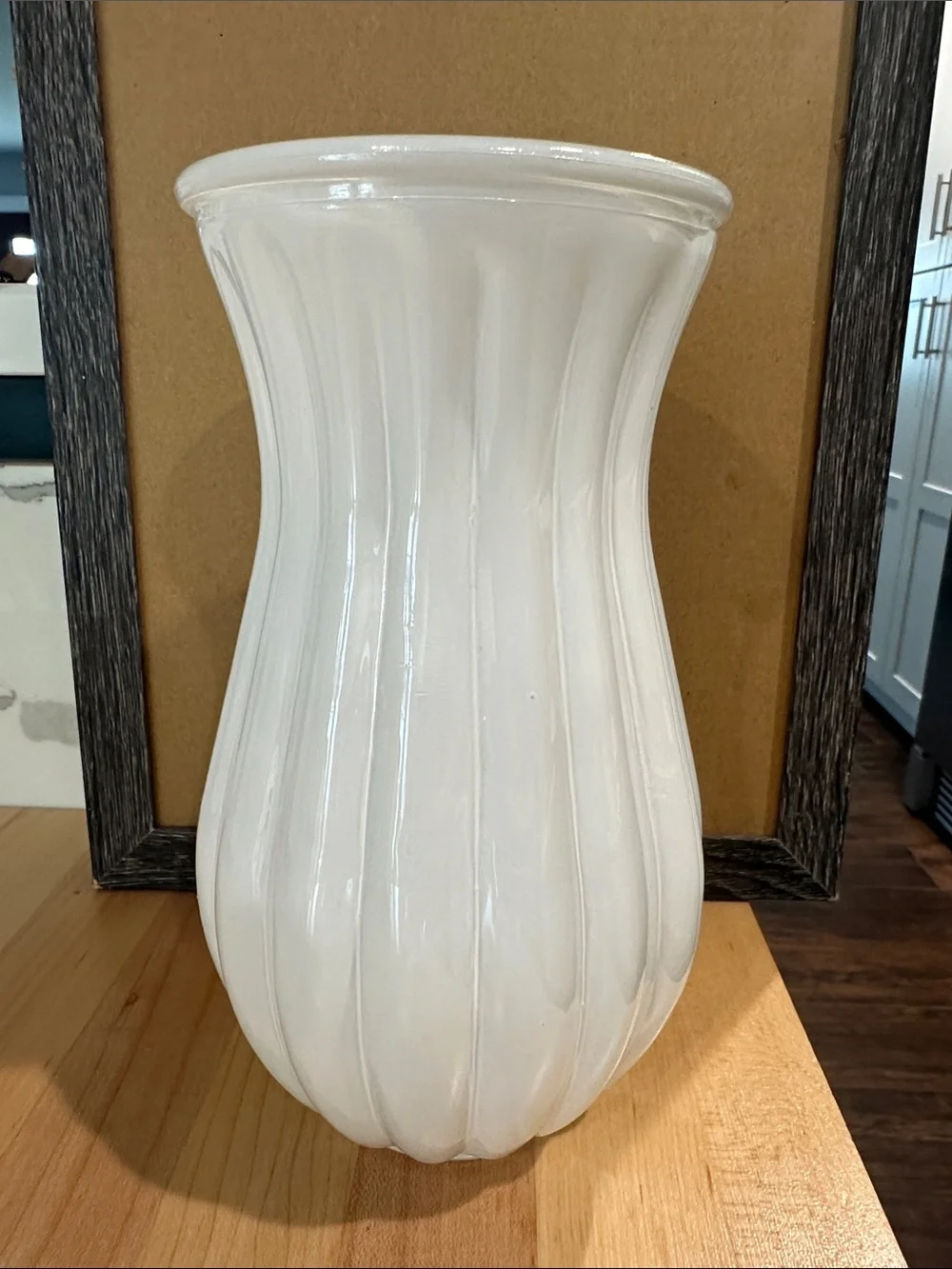 Elegant White Fluted Ceramic Vase - Home Accents