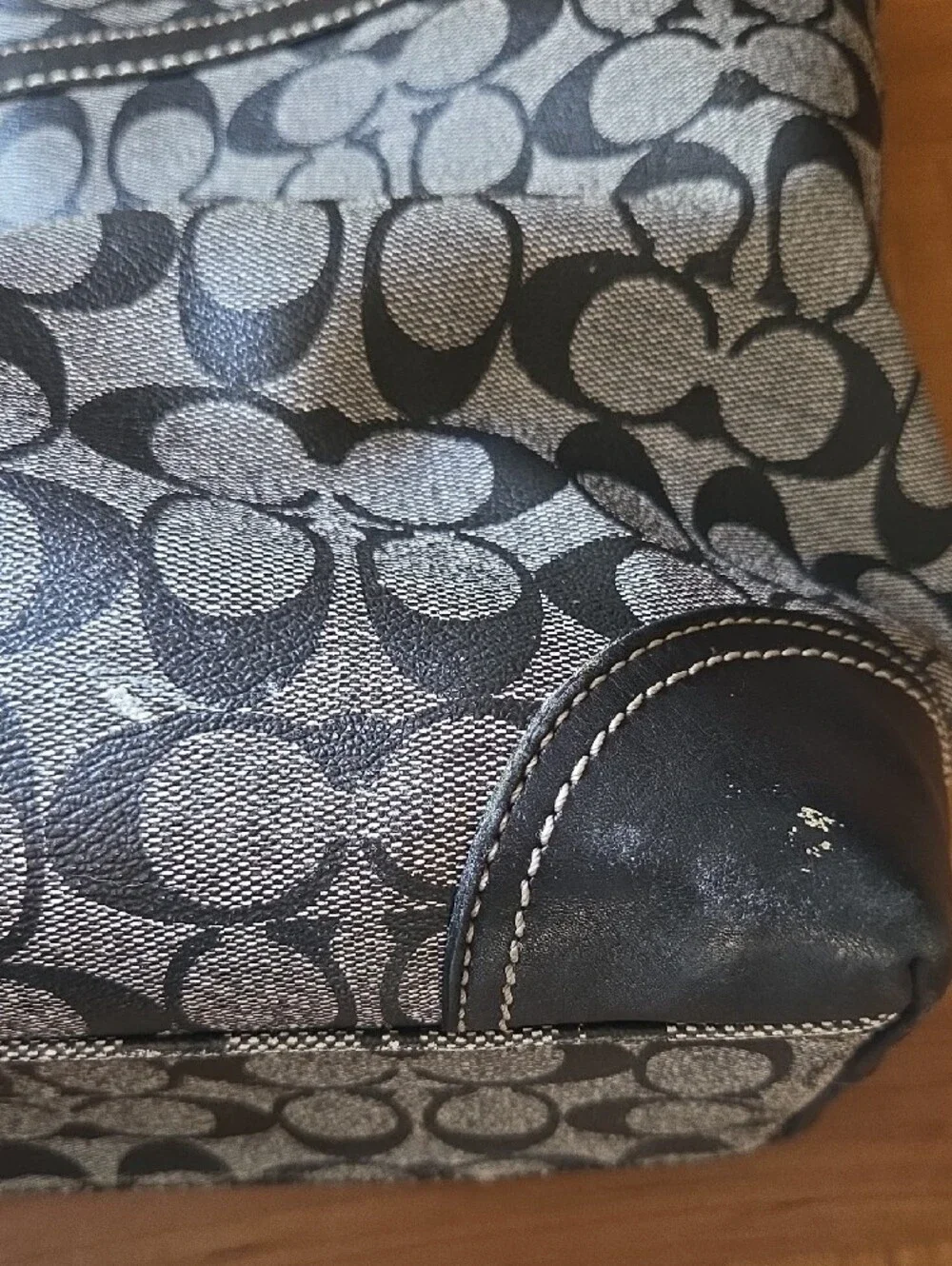 Coach heritage stripe