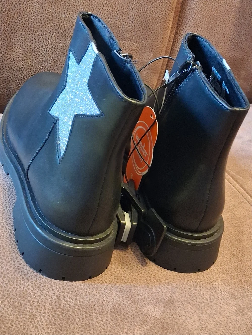 Wonder Nation Kids' Black Chelsea Boots With Glittery Star Accent Size 3