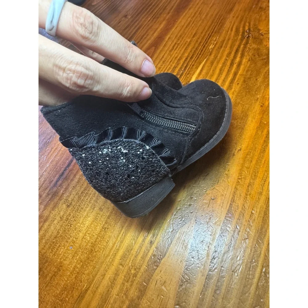 jumping beans black faux