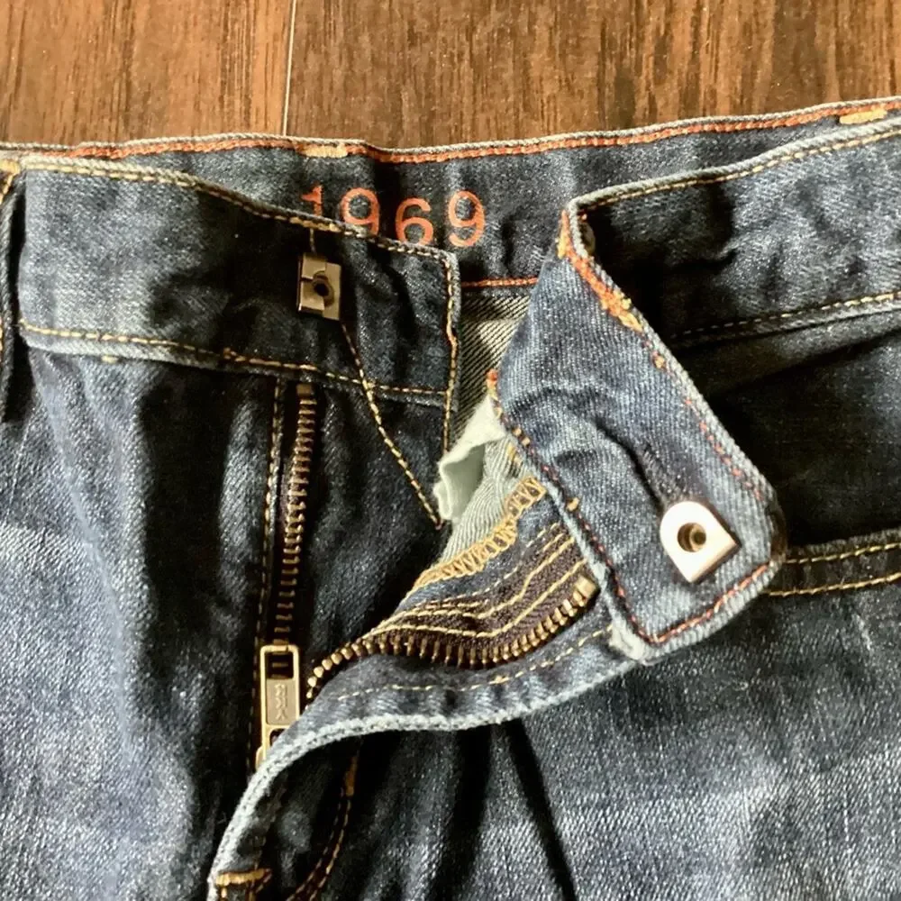 GAP medium blue