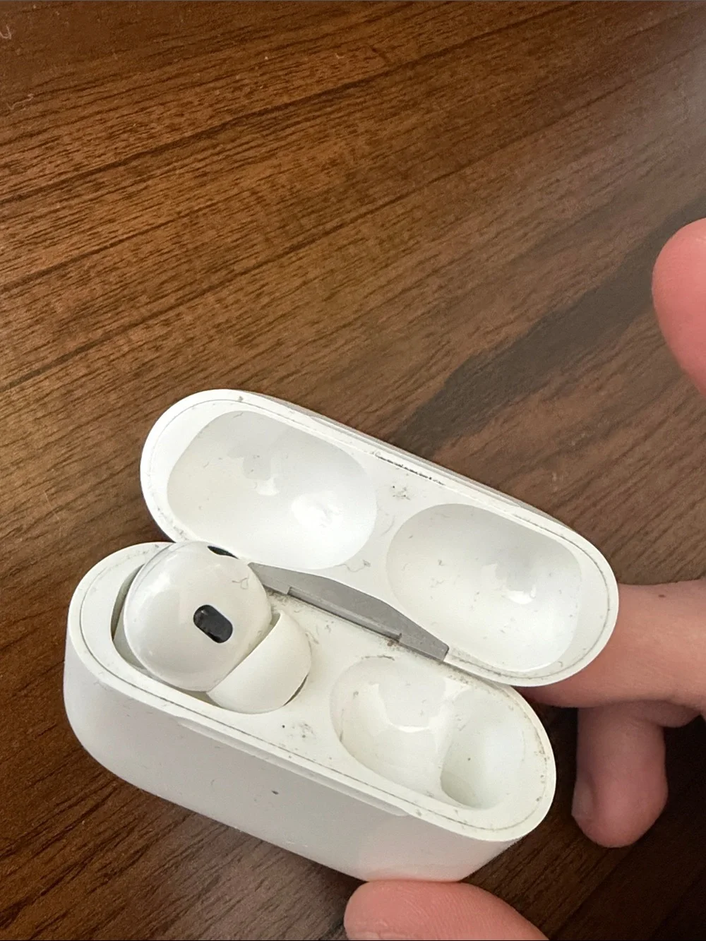 Apple left airpod