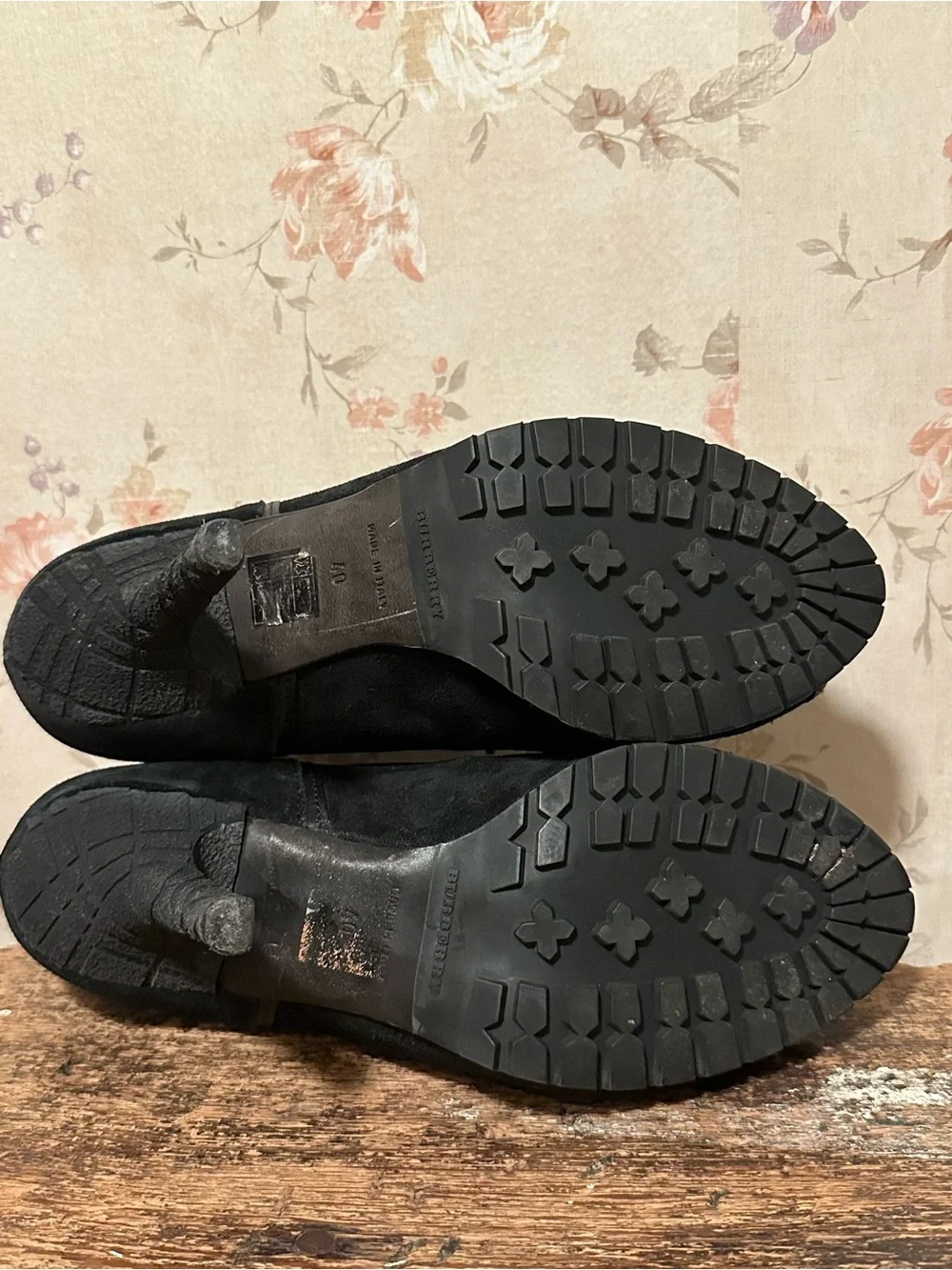 Burberry material suede