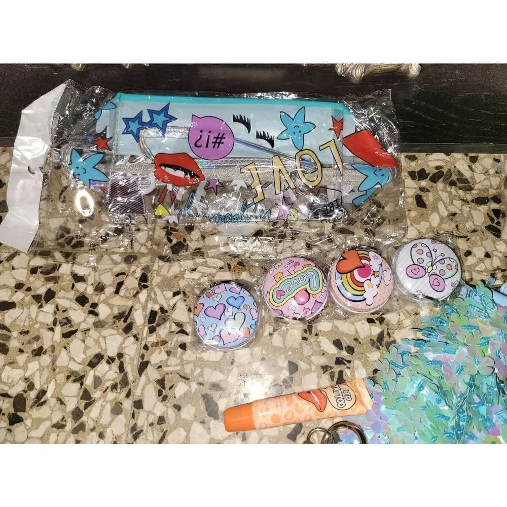 2 Mini tin containers with ring hook