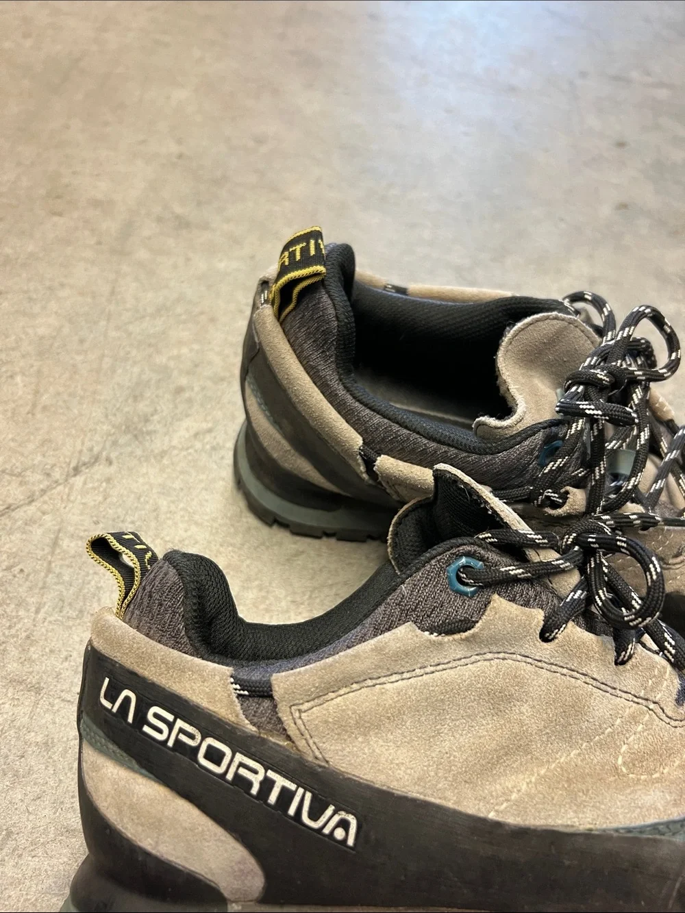 La Sportiva sturdy approach