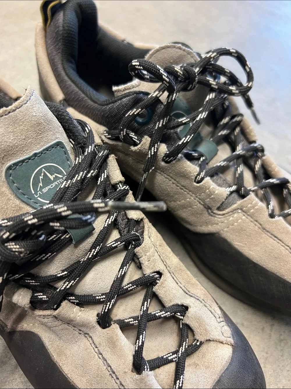 La Sportiva sturdy approach