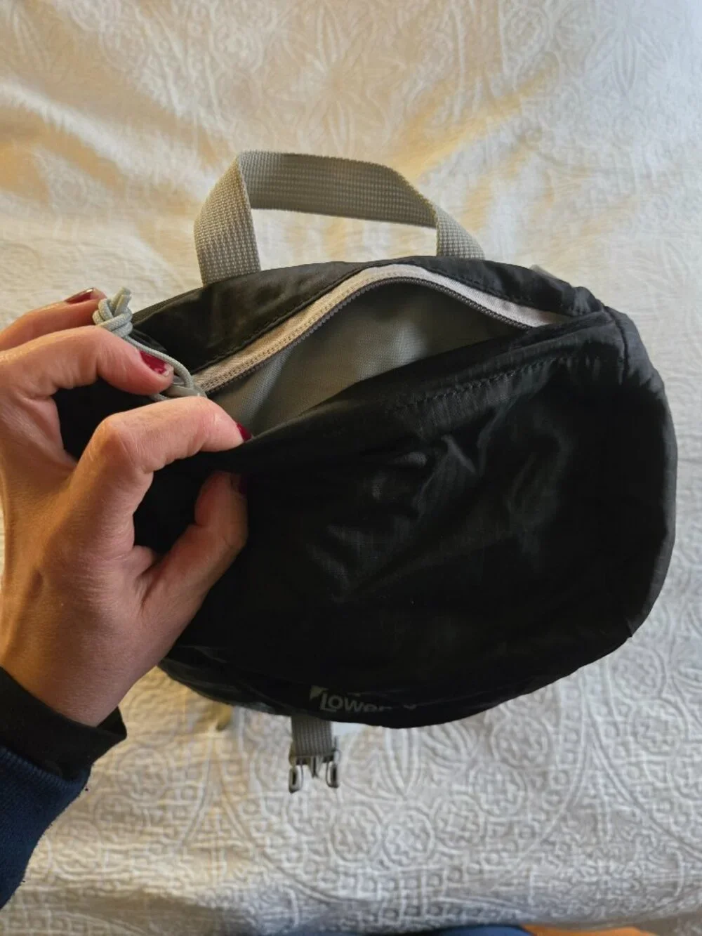 Lowepro description as