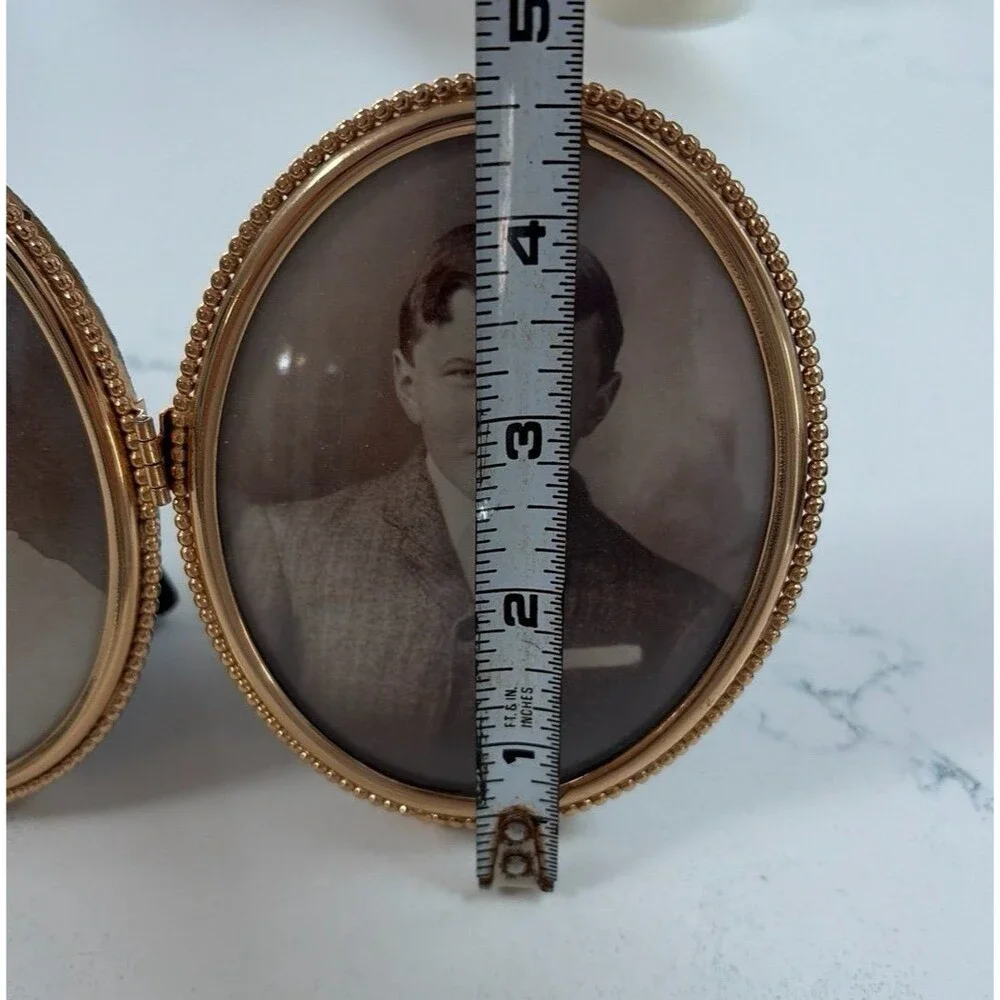 N/A decorative pair