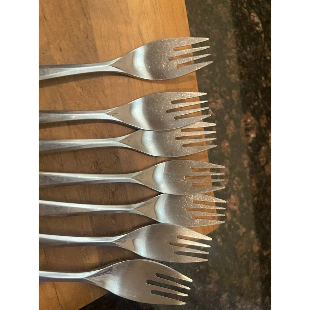 International Stainless - LUCERNE - 27-Piece Flatware Set