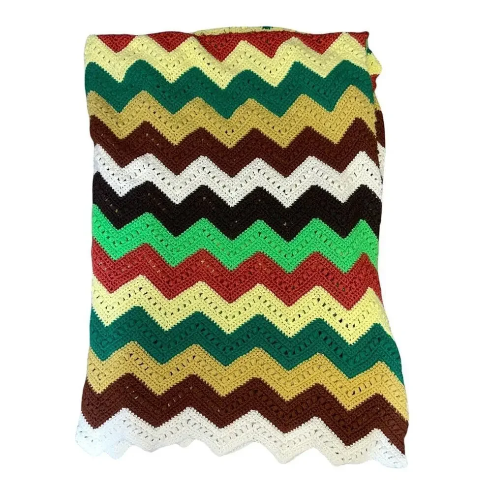 Vintage Hand Crafted Knitted Afghan Throw Granny Blanket Zig Zag Pattern