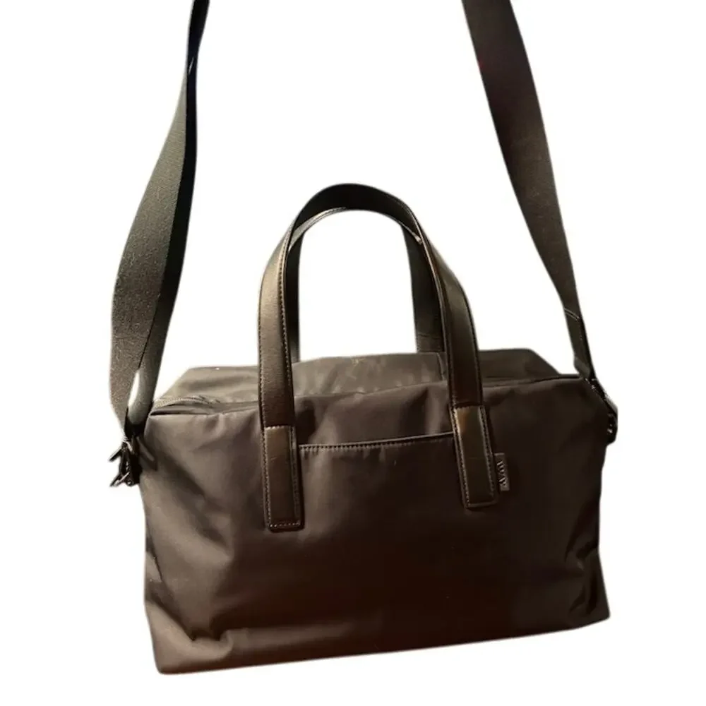 Away tote carry confirmation