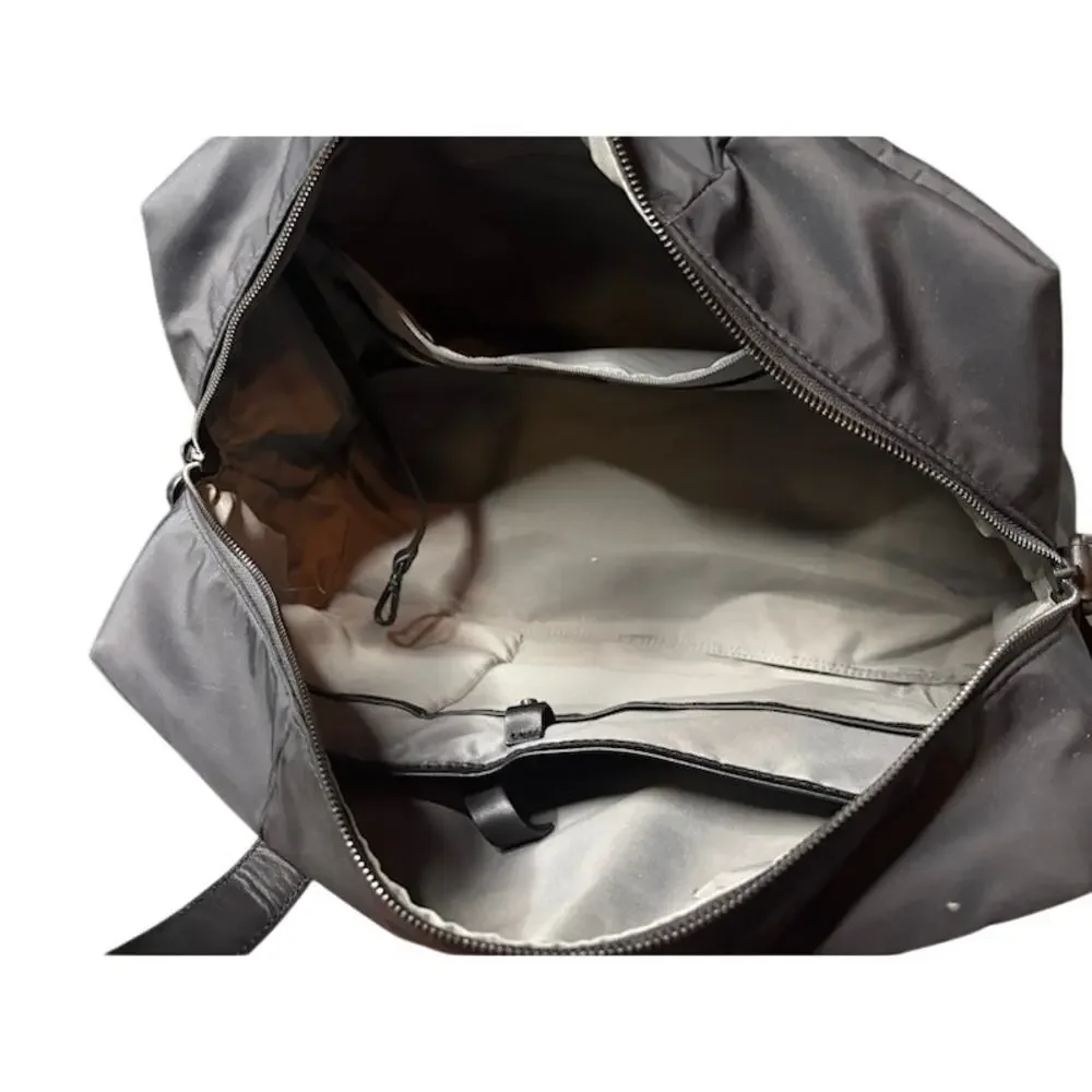 Away euc compartments duffle