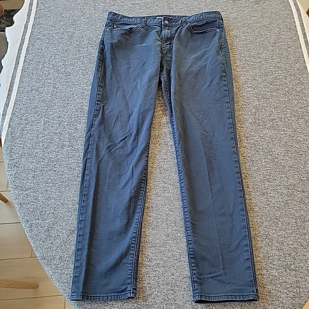Banana Republic relaxed fit