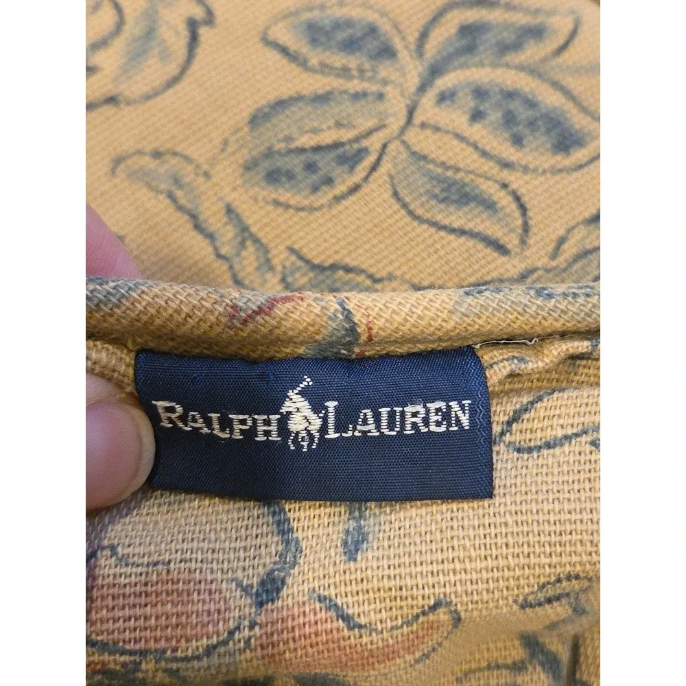 Ralph Lauren description stunning