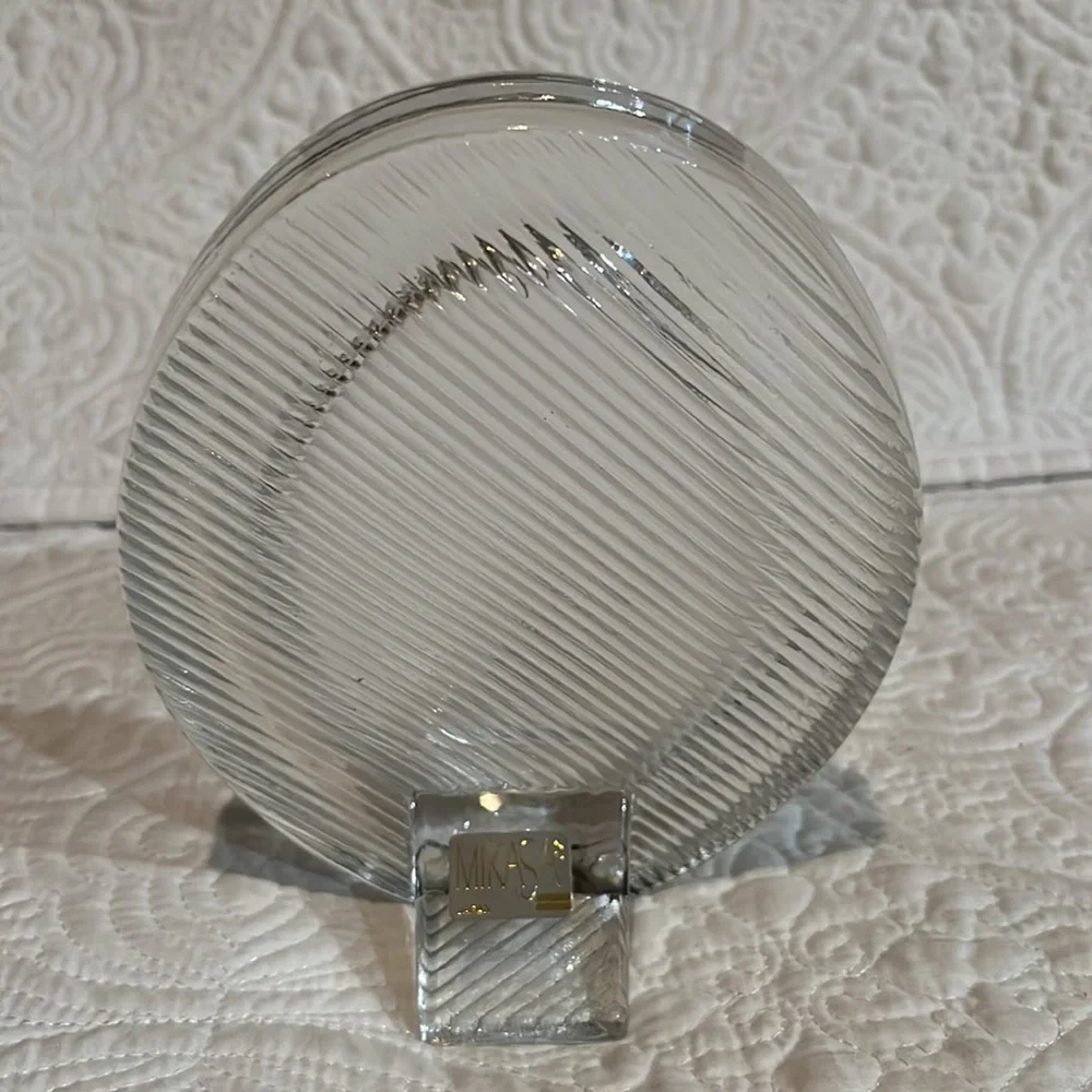 Mikasa oval‎ crystal picture frame