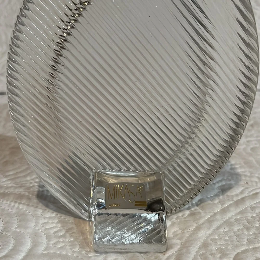 Mikasa oval‎ crystal picture frame
