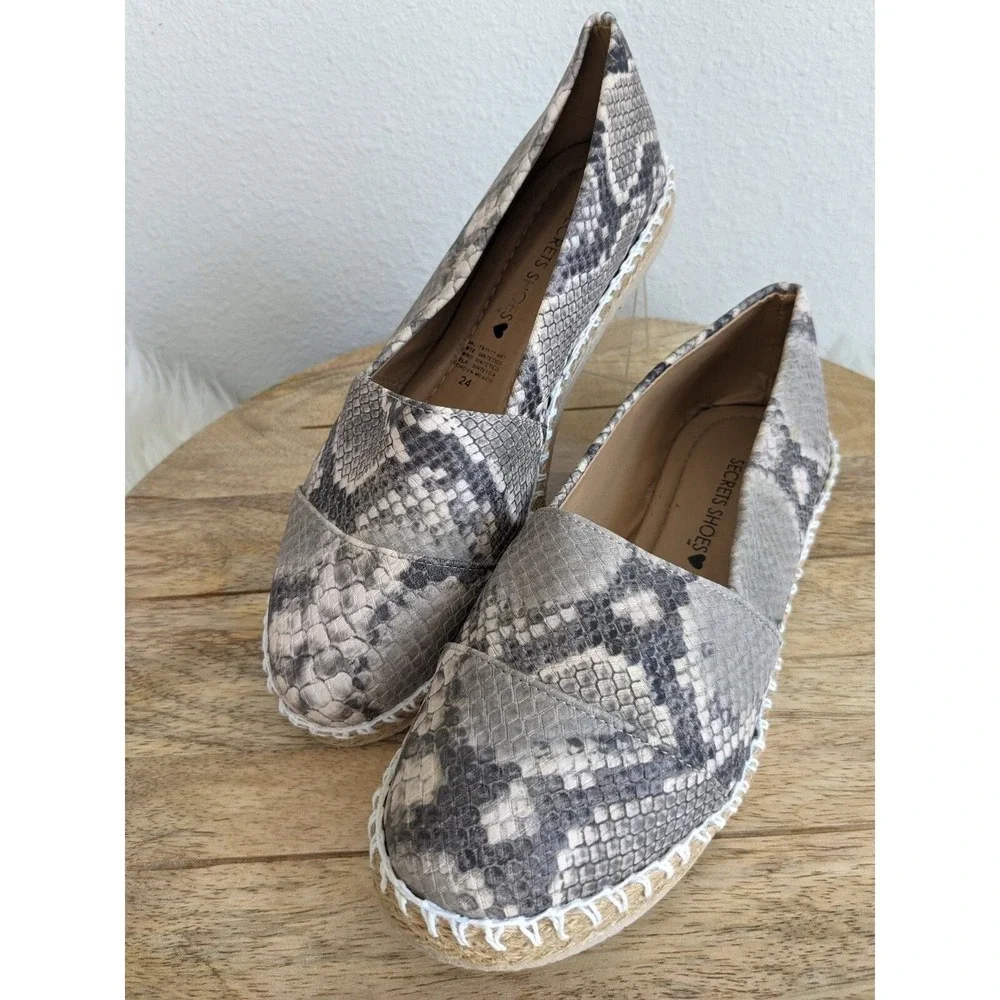 Secrets Shoes women snake