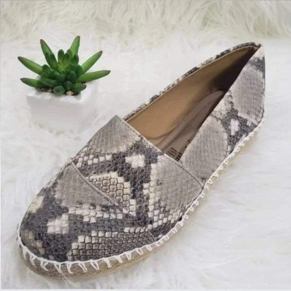 Secrets Shoes women snake