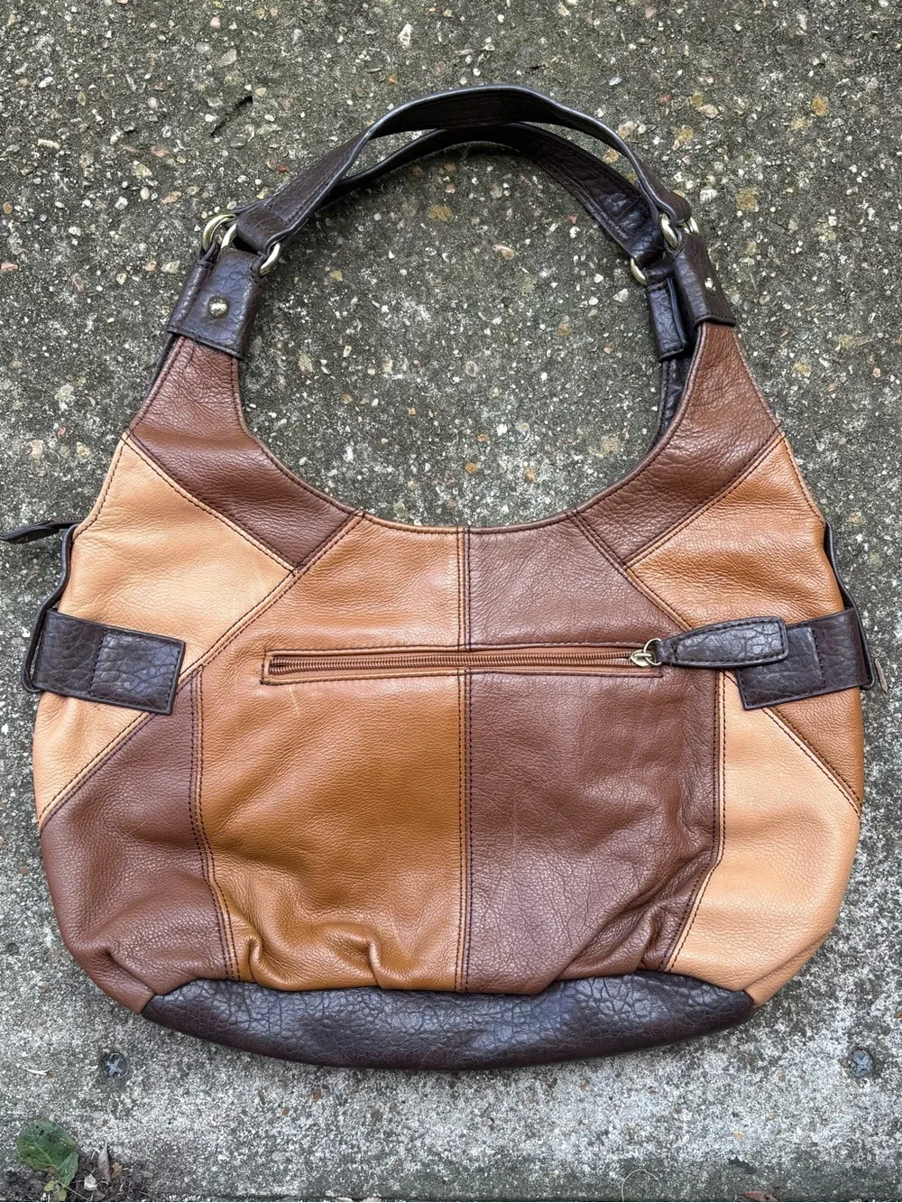 Etienne Aigner retro hippie