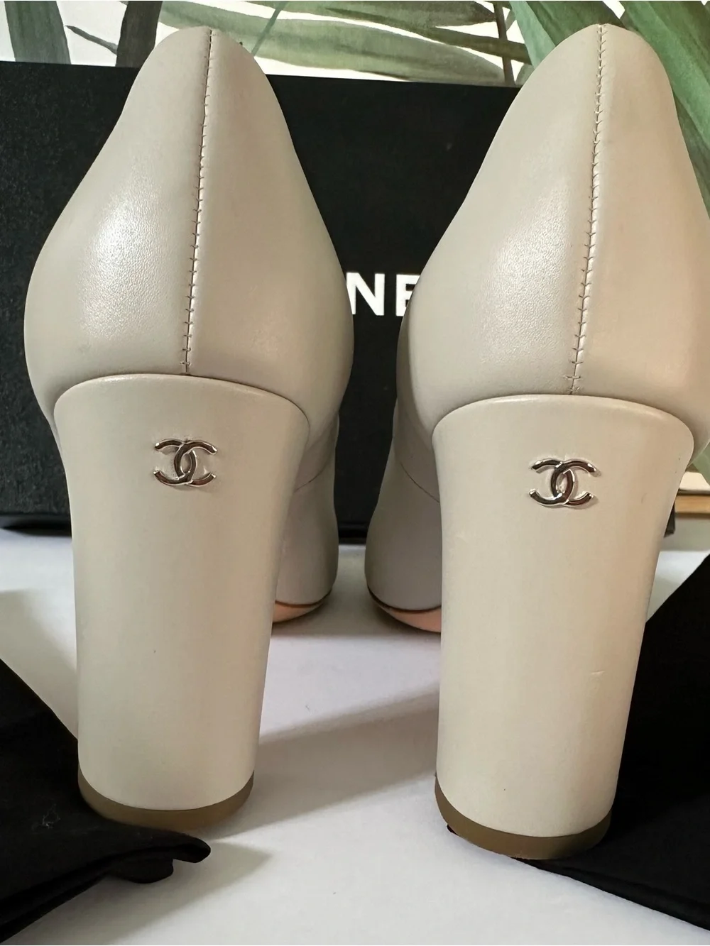 CHANEL leather peep
