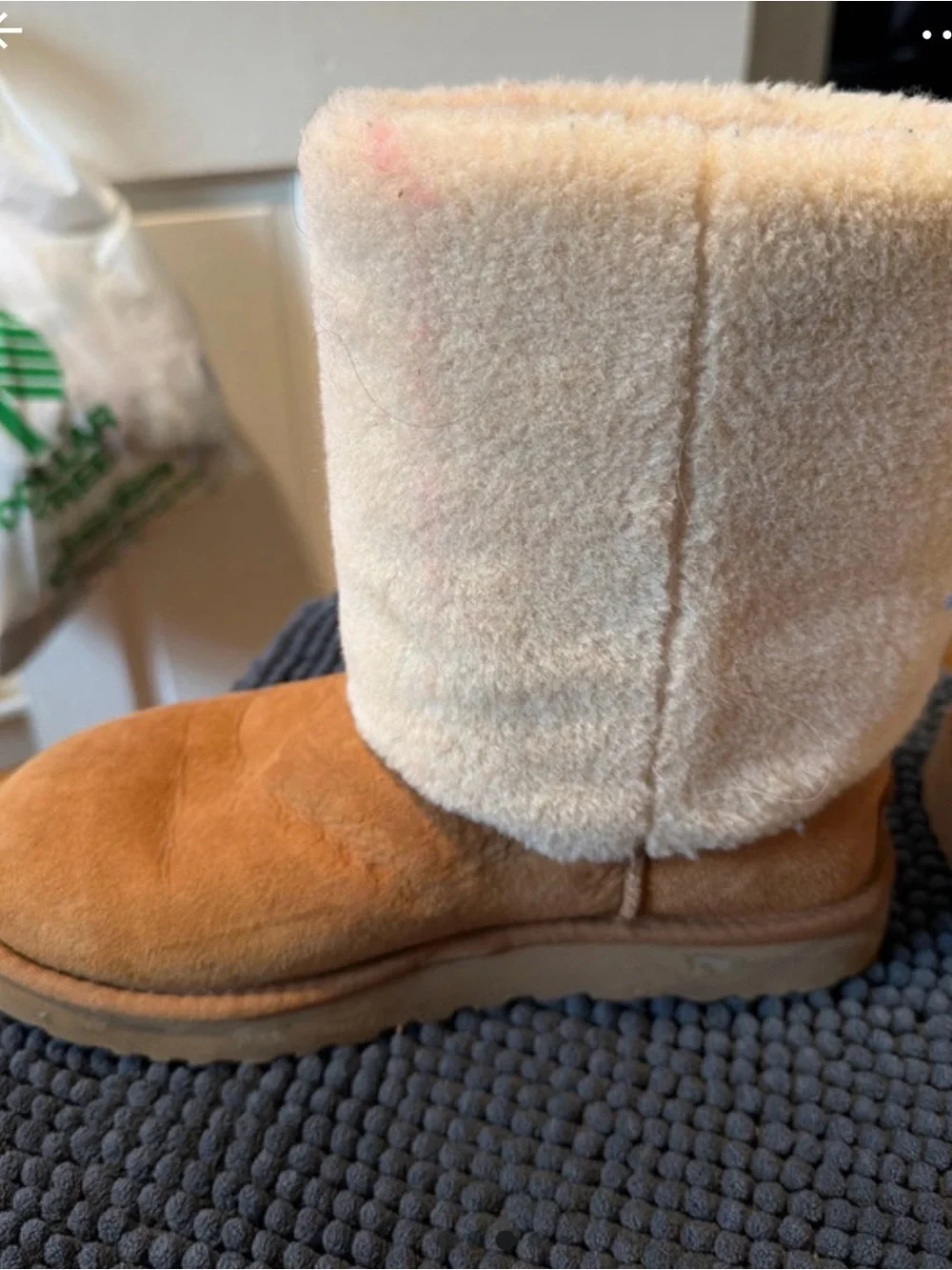 UGG cozy mid
