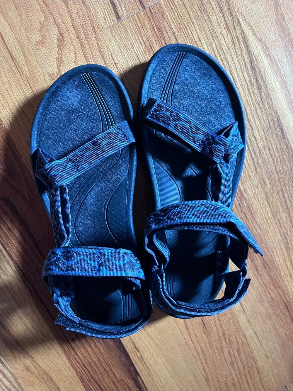 Teva Men’s Hurricane XLT2 Adjustable Velcro Sandals Size 12