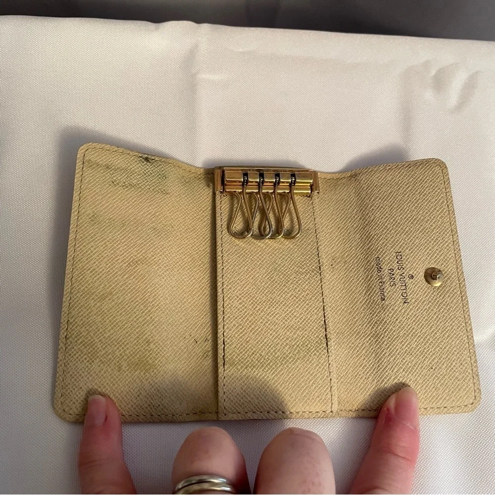 Louis Vuitton questions leave