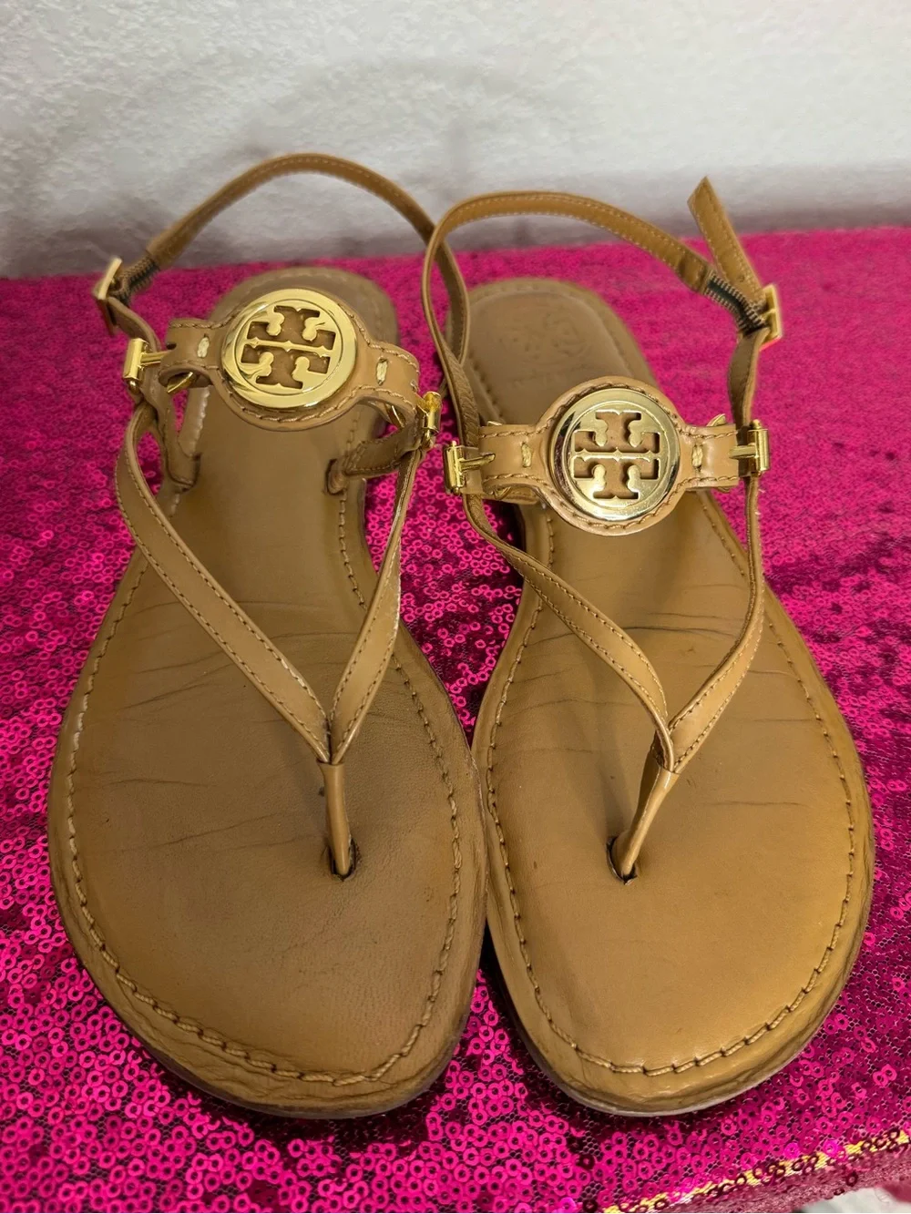 Tory Burch 🚭orders come