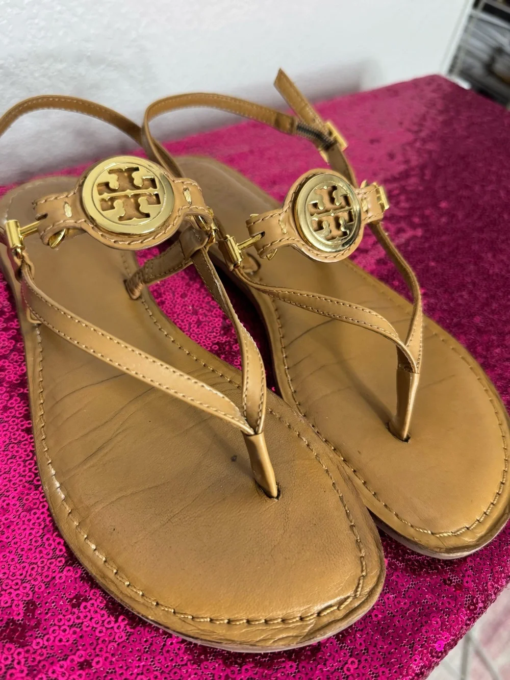 Tory Burch 🚭orders come